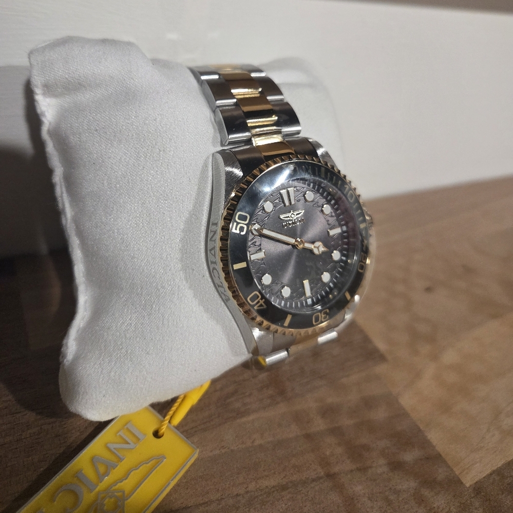 Invicta Pro Diver Men's Watch Stainless Steel Gold 49706